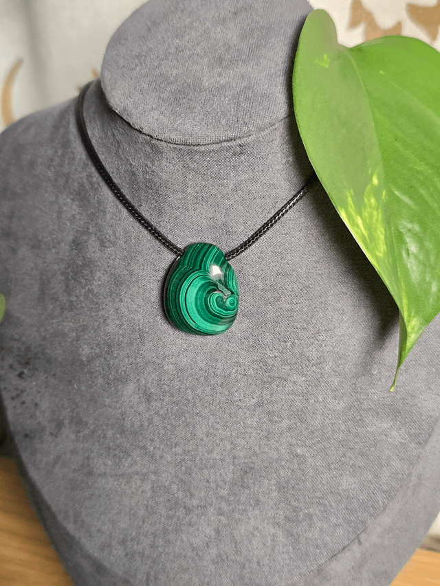 Pendentif Malachite, pierre percée (Qualité AAA)