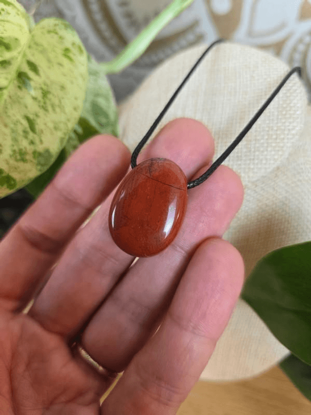 Jaspe Rouge - Pendentif façon pierre roulée