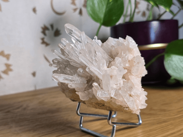 Druse de Cristal de Roche n°1 - Provenance Madagascar