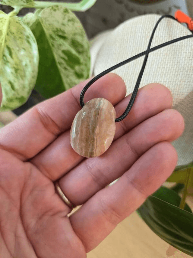 Aragonite - Pendentif pierre percée (Qualité A)