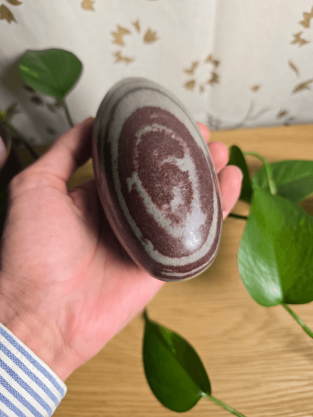 Shiva Lingam – Pierre naturelle de la rivière Narmada