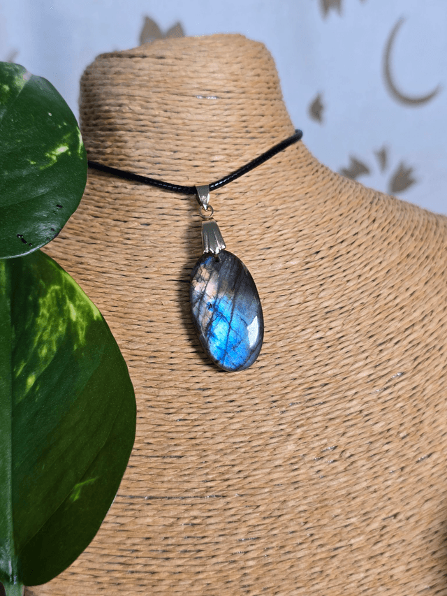 Pendentif Labradorite, sans cerclage (Qualité A+)