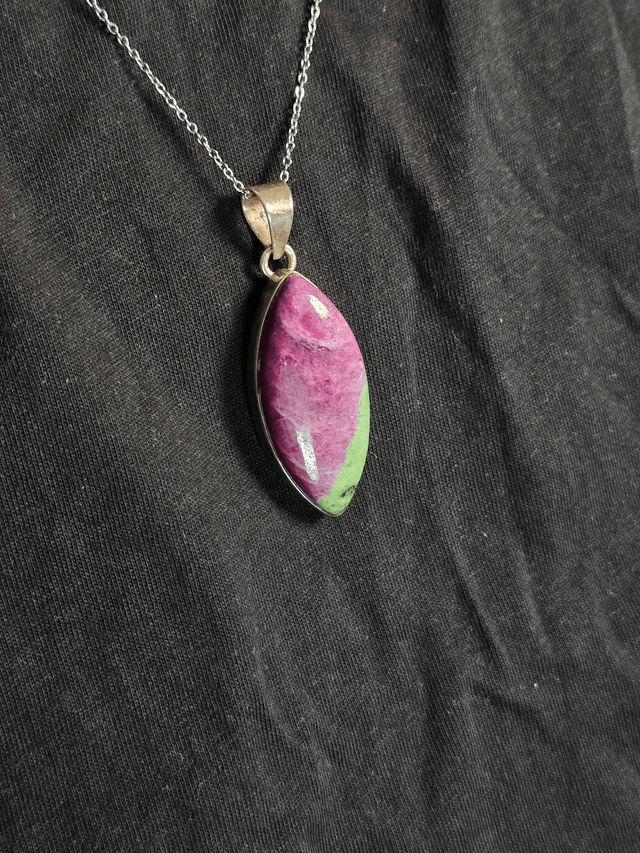 Pendentif Rubis zoïsite et Argent 925 (Qualité AA)