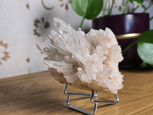 Druse de Cristal de Roche n°1 - Provenance Madagascar
