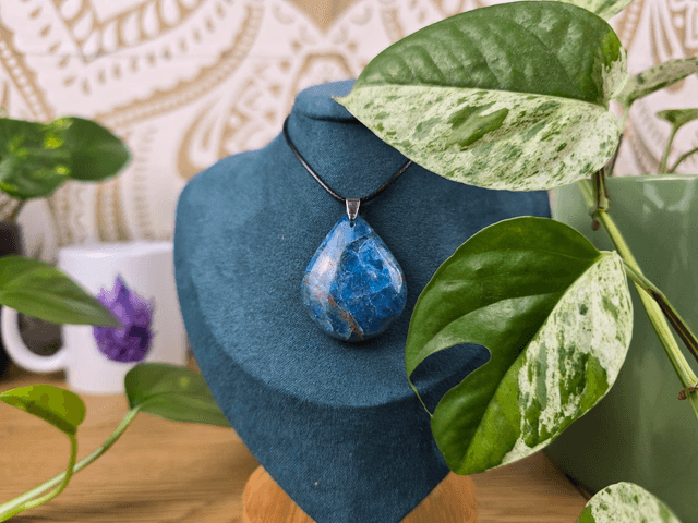 Pendentif Apatite AA forme goutte